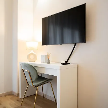 Alatea Valverde 아파트 *