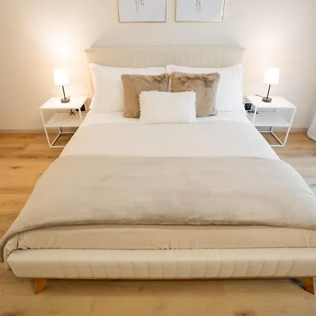 Alatea Valverde Apartment